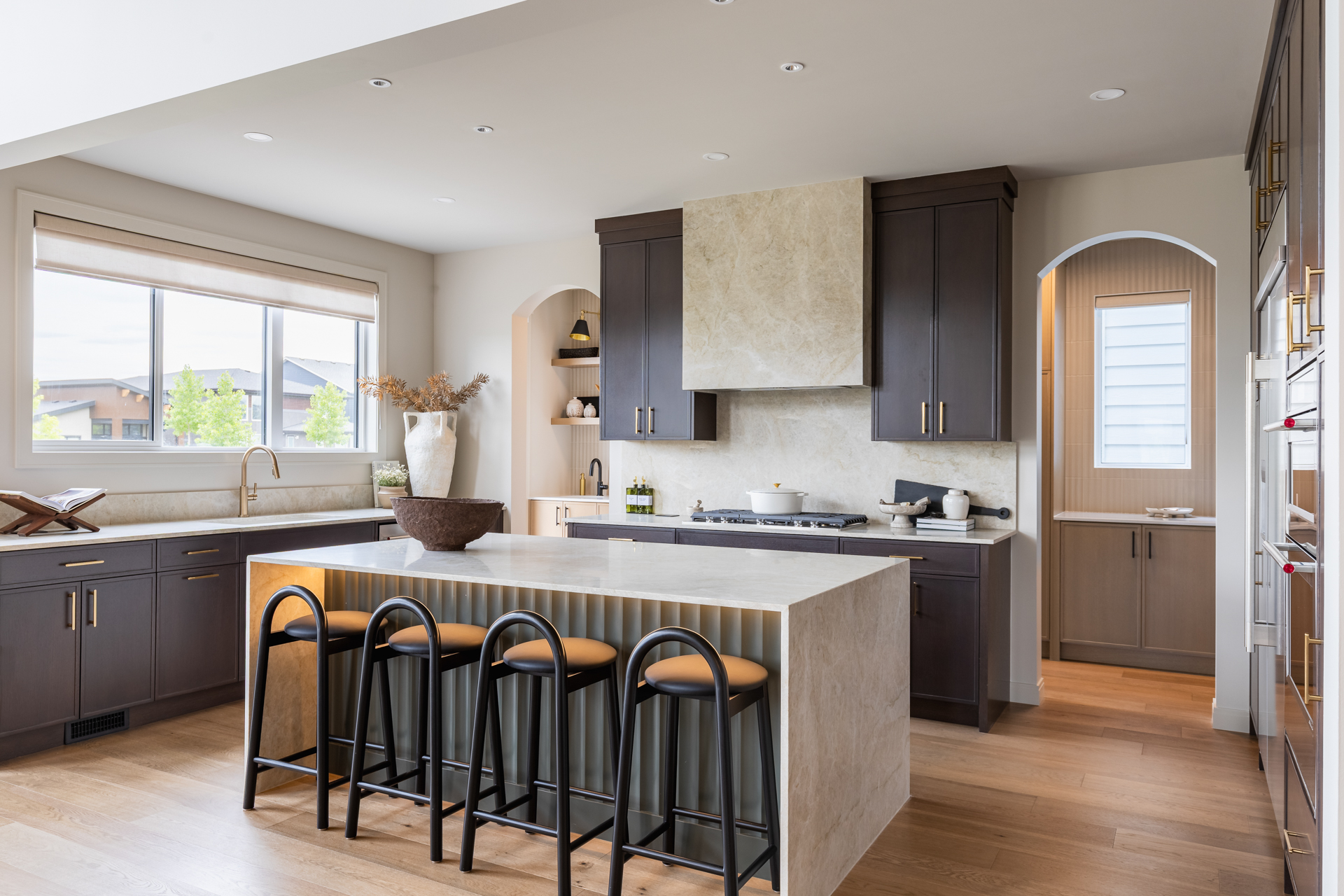 12 Rodelle Park NW, Calgary, AB, photo 2 of 8